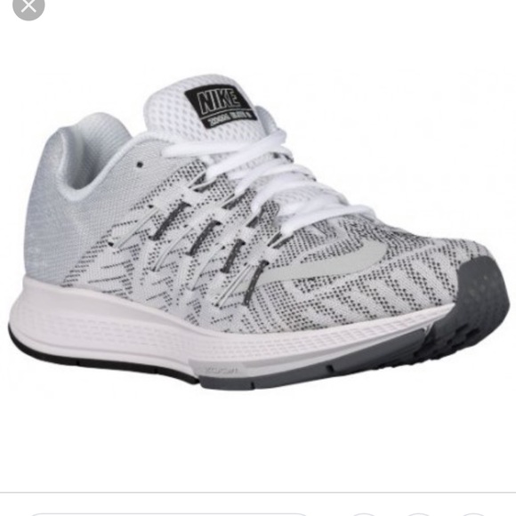 Nike Shoes - Nike Zoom Elite 8 running shoes